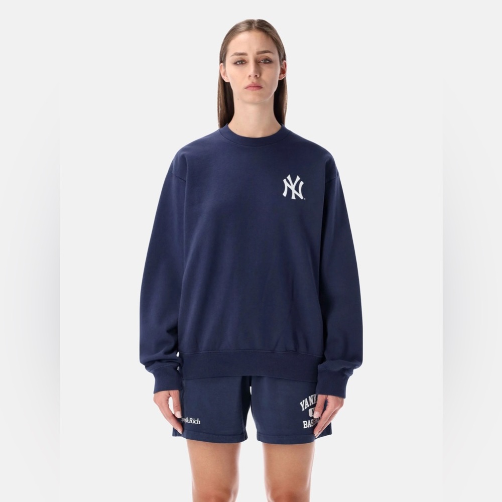 NWT Sporty & Rich Yankees Serif Crewneck Sweatshirt in Dark Navy - Picture 2 of 10